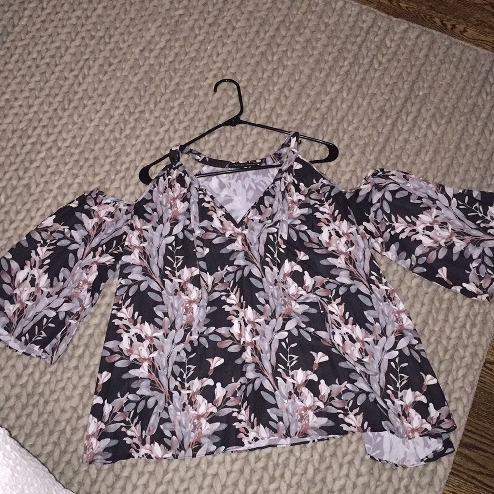 Pleated printed cold shoulder top